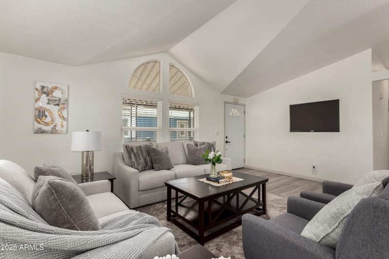 2233 Behrend Dr #210, Phoenix, AZ 85024