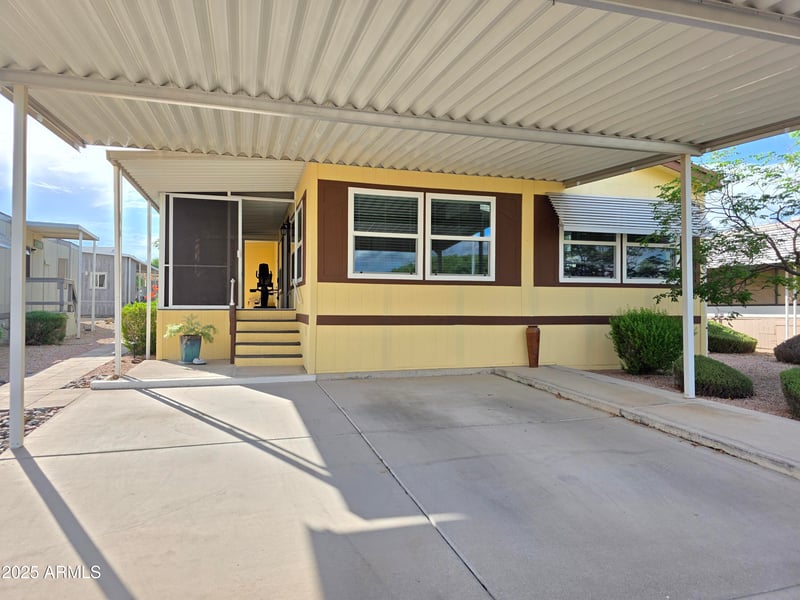 2233 Behrend Dr #219, Phoenix, AZ 85024