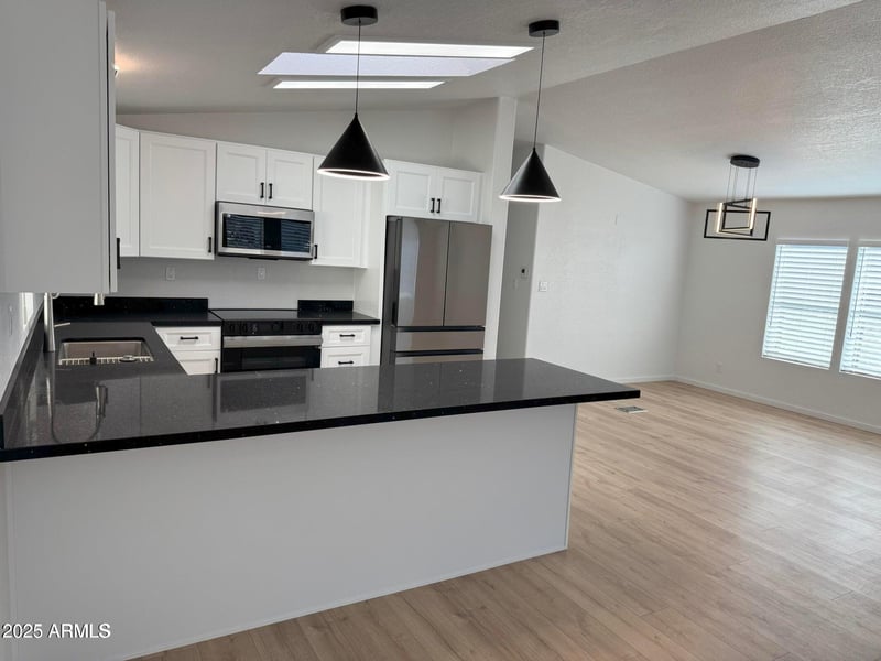 2233 Behrend Dr #29, Phoenix, AZ 85024