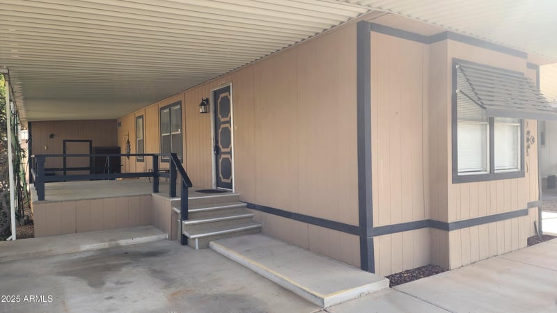 2233 Behrend Dr #61, Phoenix, AZ 85024