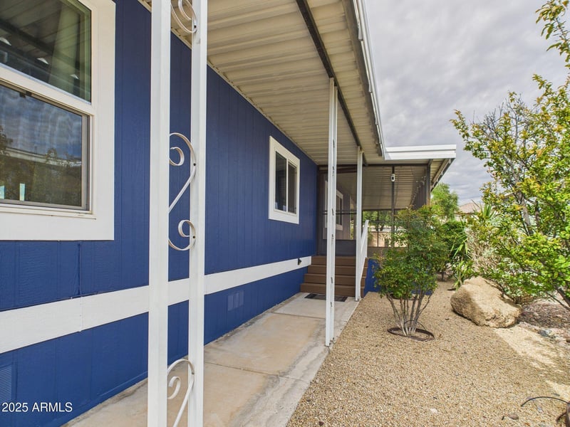2233 Behrend Dr #8, Phoenix, AZ 85024