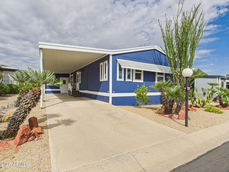 2233 Behrend Dr #8, Phoenix, AZ 85024