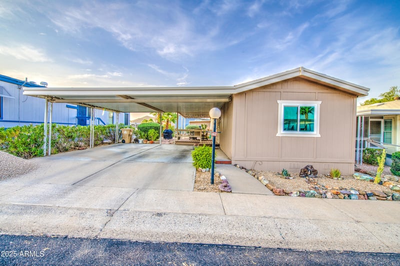 2233 E Behrend Dr #142, Phoenix, AZ 85024