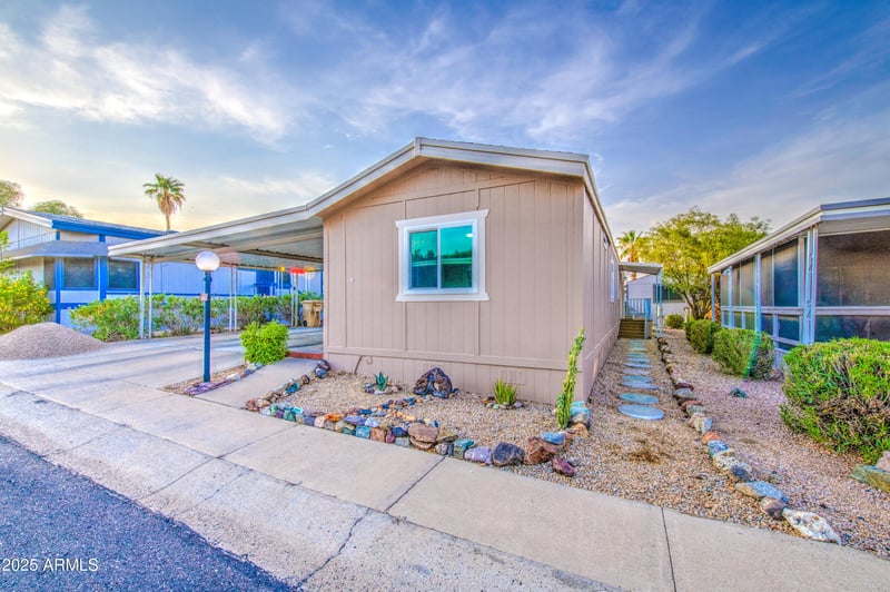 2233 E Behrend Dr #142, Phoenix, AZ 85024
