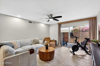 2233 Highland Ave #134, Phoenix, AZ 85016