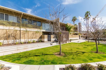 2233 E Highland Ave #138, Phoenix, AZ 85016