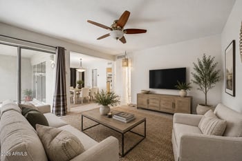 2233 E Highland Ave #138, Phoenix, AZ 85016