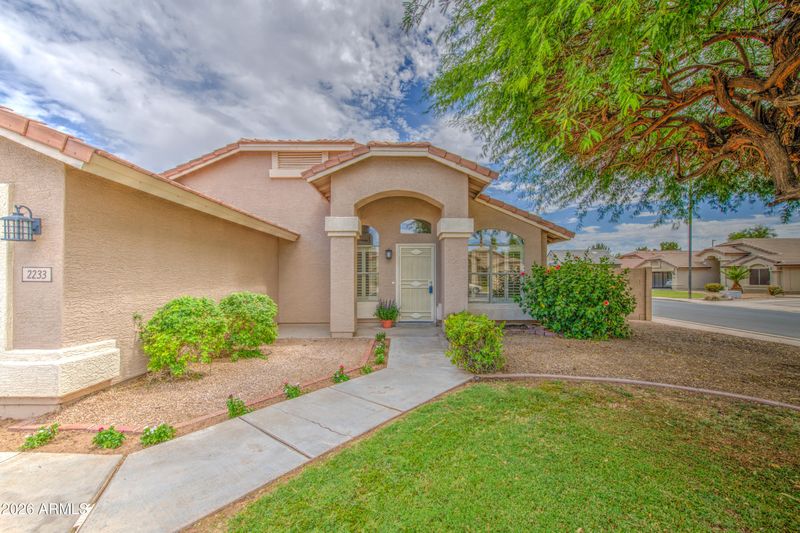 2233 E Rawhide St, Gilbert, AZ 85296
