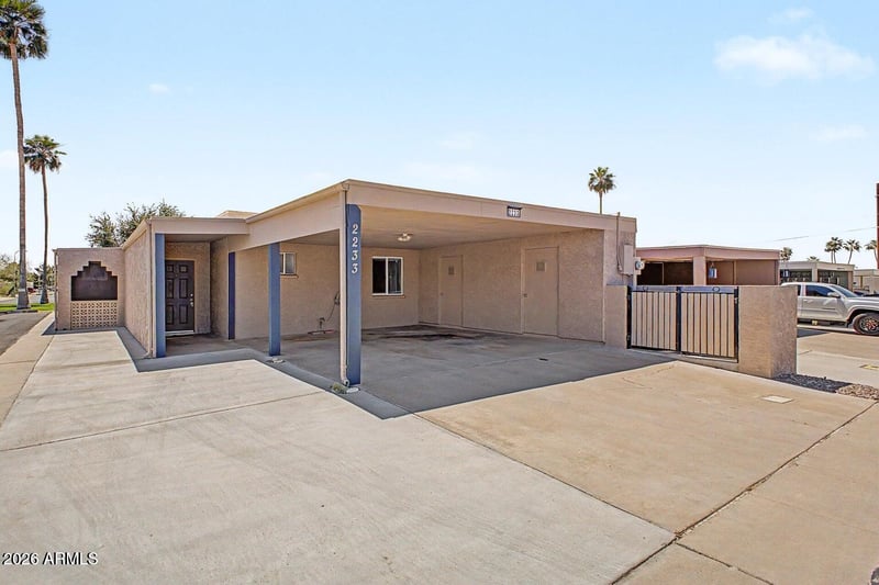 2233 N Recker Rd, Mesa, AZ 85215