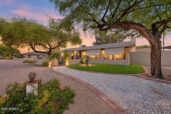 2233 N Sunset Dr, Mesa, AZ 85215