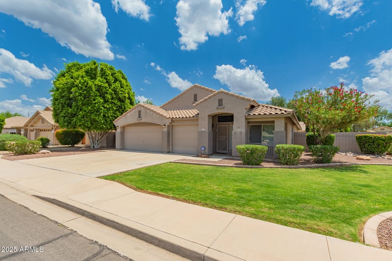 2233 Nielson St, Gilbert, AZ 85295