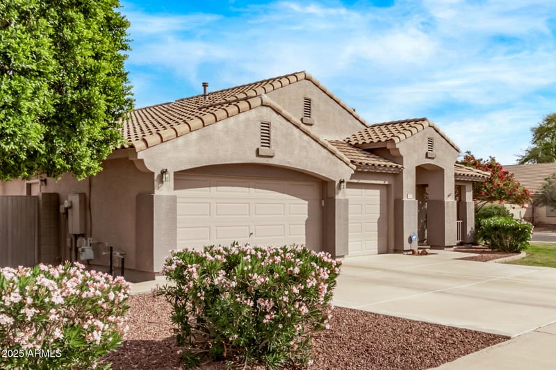 2233 Nielson St, Gilbert, AZ 85295
