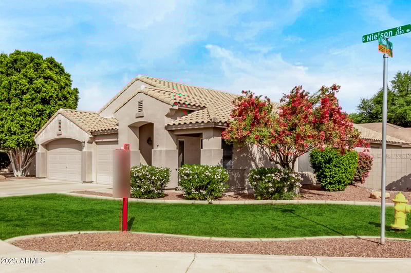 2233 Nielson St, Gilbert, AZ 85295