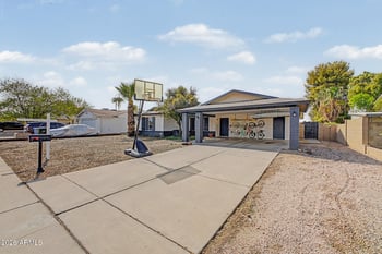 2233 W Sequoia Dr, Phoenix, AZ 85027