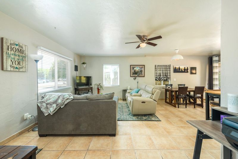 2234 E Cheery Lynn Rd, Phoenix, AZ 85016