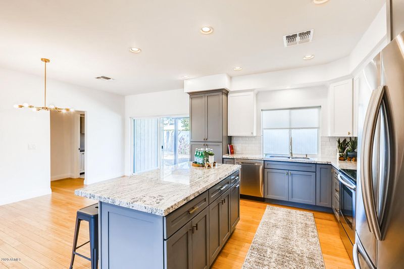 2234 E Roma Ave, Phoenix, AZ 85016