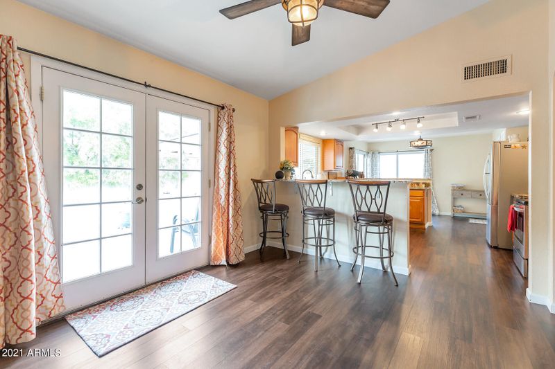 2234 E Sunnyside Dr, Phoenix, AZ 85028
