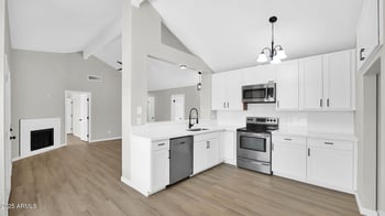 2234 Mohawk Ln, Phoenix, AZ 85027