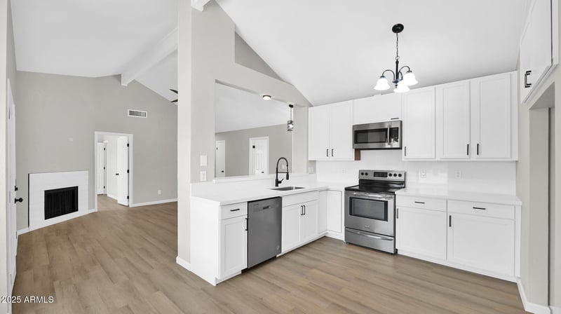 2234 Mohawk Ln, Phoenix, AZ 85027