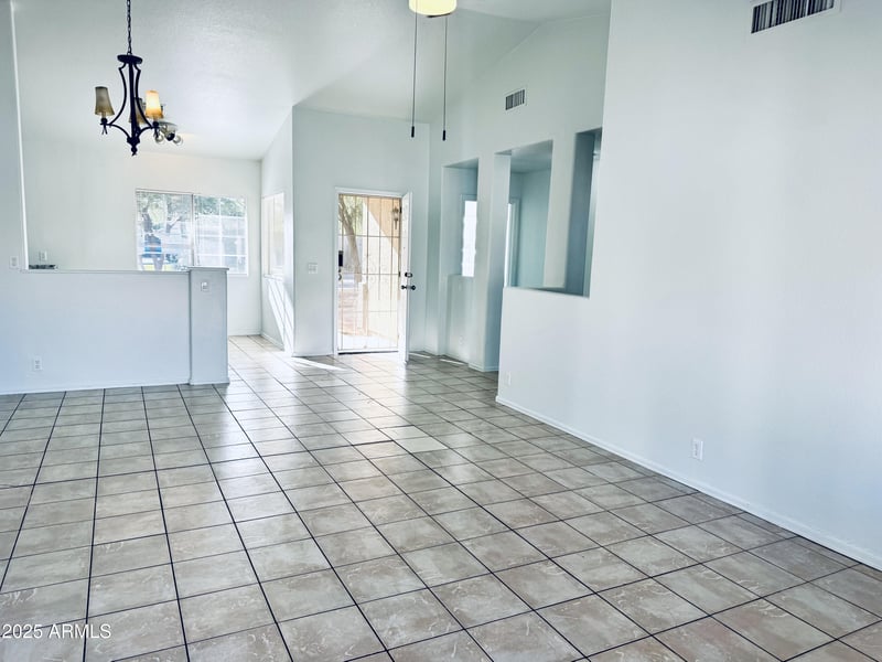2235 89th Ave, Phoenix, AZ 85037