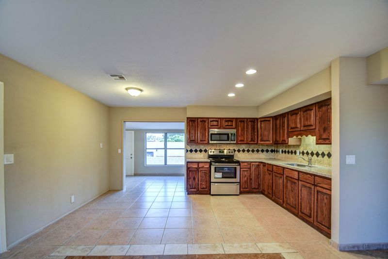2235 E 3rd Dr, Mesa, AZ 85204