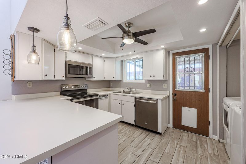 2235 E Catalina Dr, Phoenix, AZ 85016