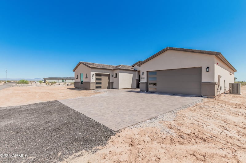 22352 Daley Ln, Surprise, AZ 85387