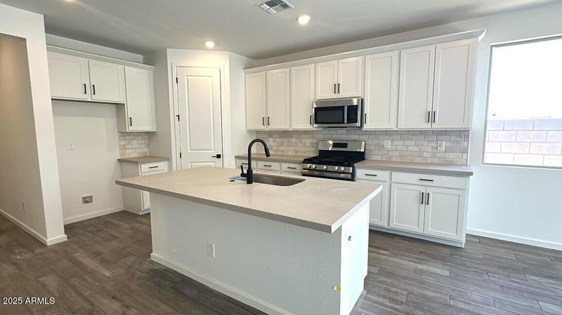 22353 Irma Ln, Surprise, AZ 85387