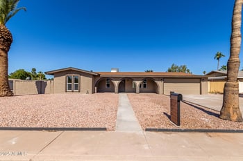 2236 Des Moines Cir, Mesa, AZ 85213