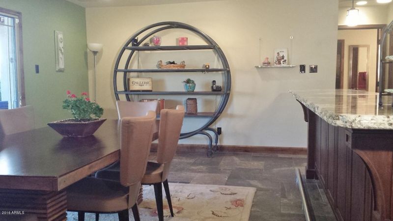2236 E Vista Ave, Phoenix, AZ 85020