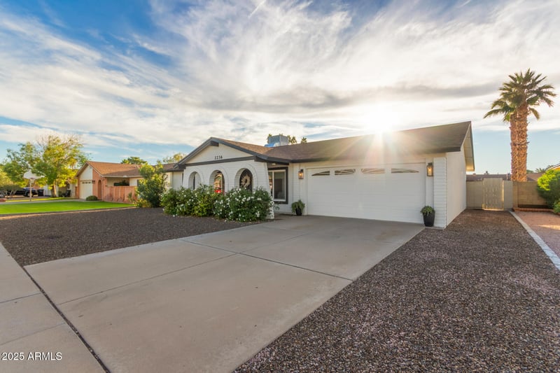 2236 Evergreen Rd, Tempe, AZ 85282