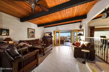 2236 Middlecoff Dr, Mesa, AZ 85215