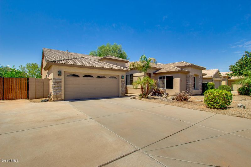 2236 S Porter St, Gilbert, AZ 85295