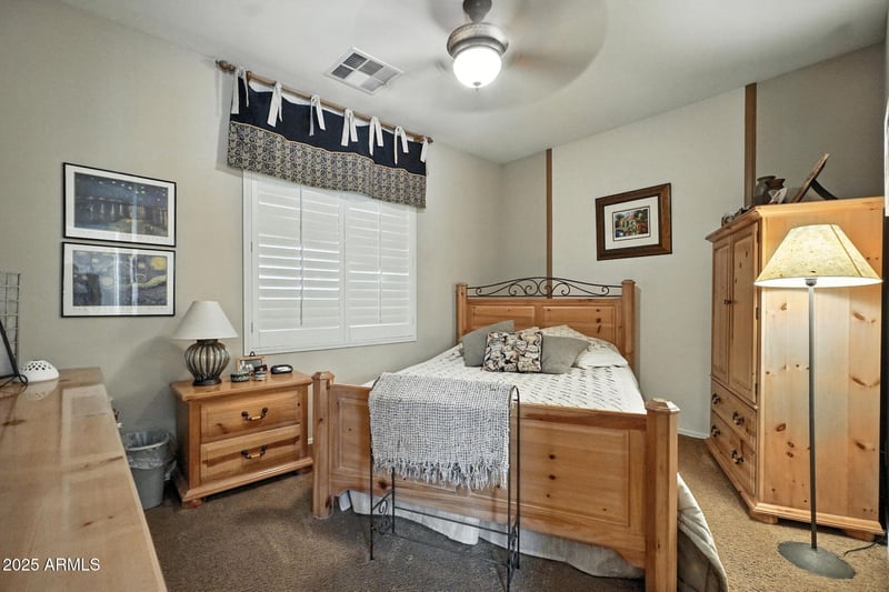 2236 Spur Dr, Phoenix, AZ 85085