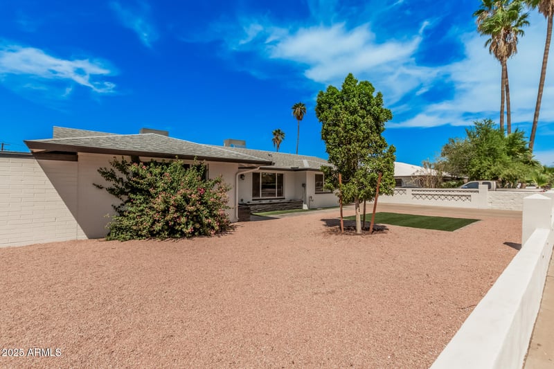 2236 Thomas Rd, Phoenix, AZ 85015