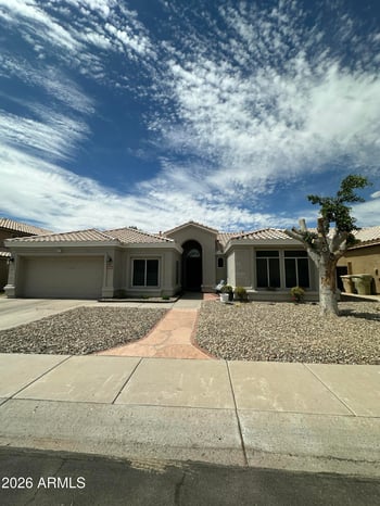 22366 68th Dr, Glendale, AZ 85310
