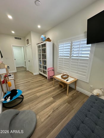 22366 68th Dr, Glendale, AZ 85310