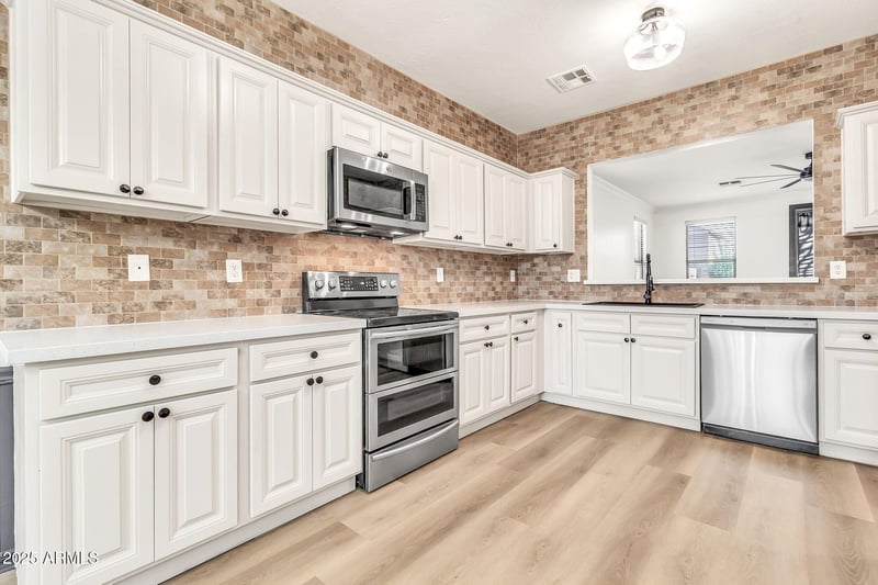 2237 Agrarian Hills Dr, San Tan Valley, AZ 85144