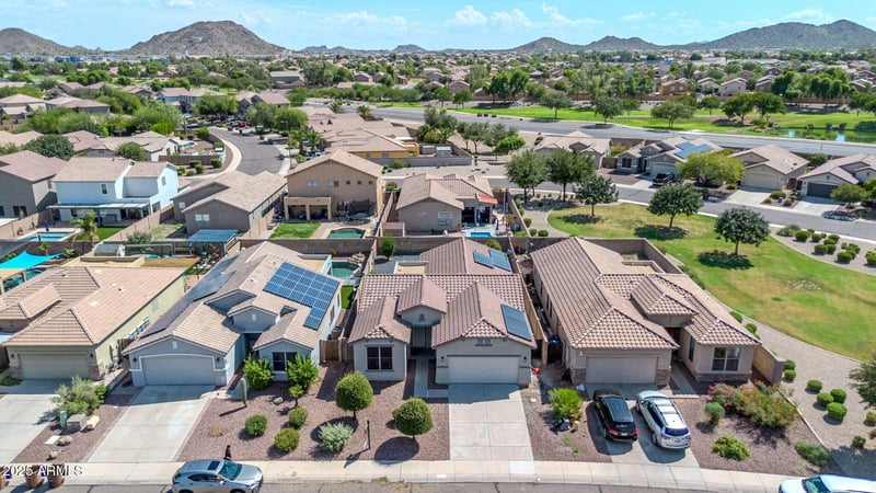 2237 Agrarian Hills Dr, San Tan Valley, AZ 85144