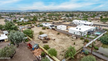 2237 Desert Ln, Phoenix, AZ 85042