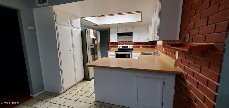 2237 E Blanche Dr, Phoenix, AZ 85022