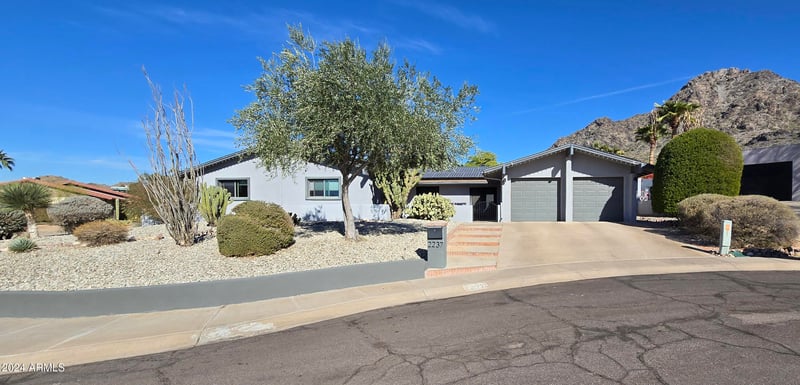 2237 E Nicolet Ave, Phoenix, AZ 85020