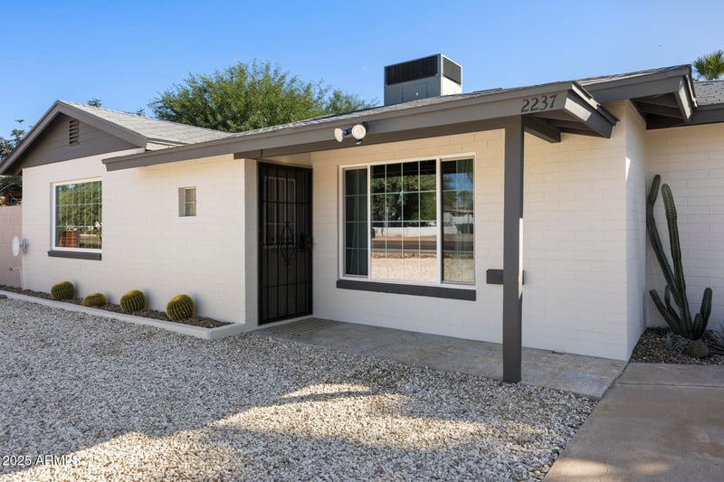 2237 Osborn Rd, Phoenix, AZ 85016