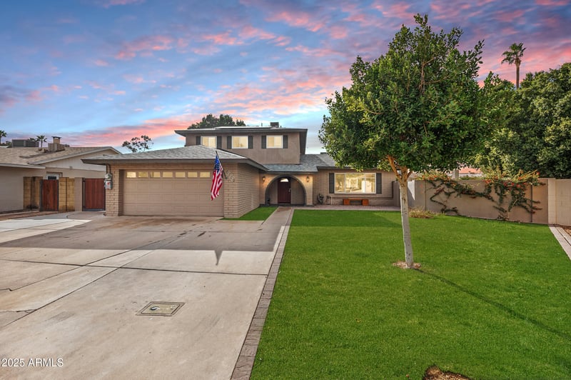 2238 Estrella Cir, Mesa, AZ 85202