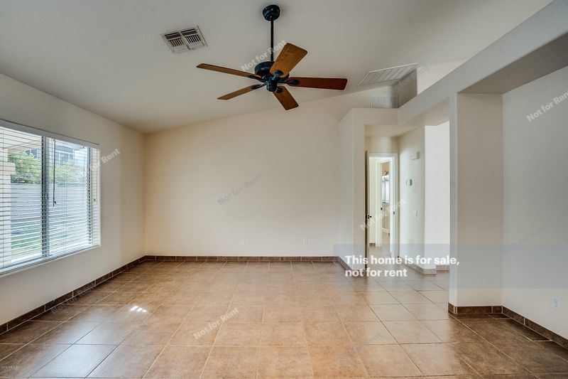 22389 N 69th Ave, Glendale, AZ 85310