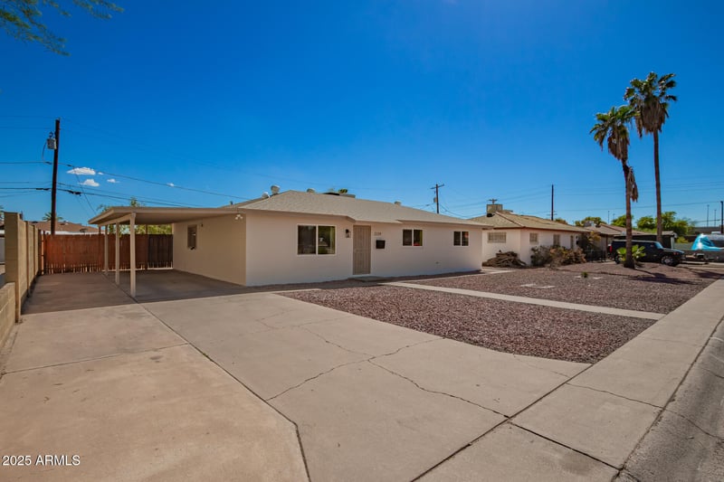 2239 Bethany Home Rd, Phoenix, AZ 85015