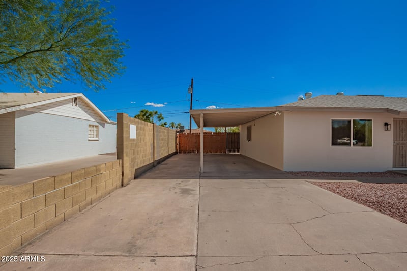 2239 Bethany Home Rd, Phoenix, AZ 85015