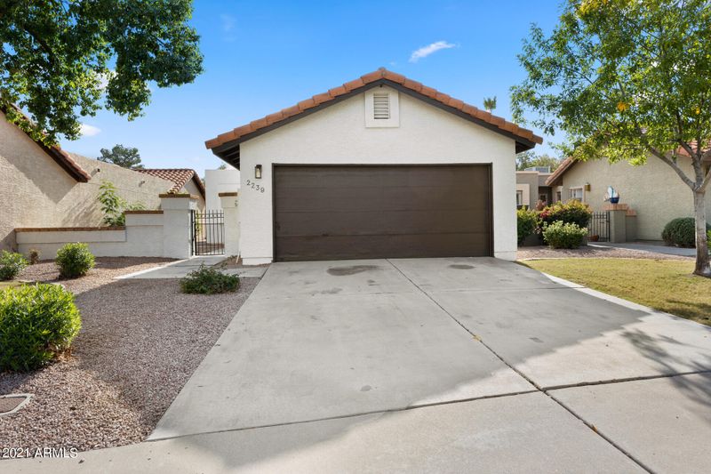 2239 E Florian Ave, Mesa, AZ 85204