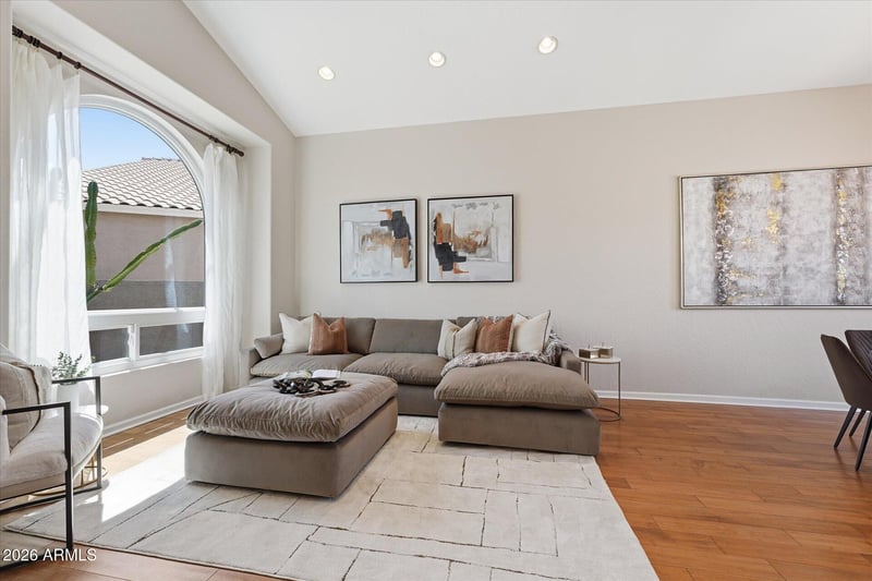 2239 E Taxidea Way, Phoenix, AZ 85048