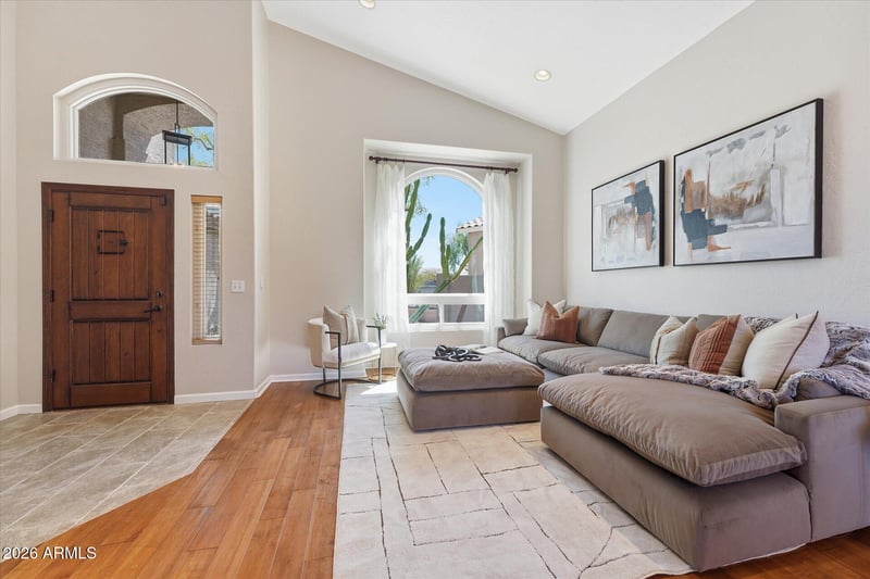 2239 E Taxidea Way, Phoenix, AZ 85048